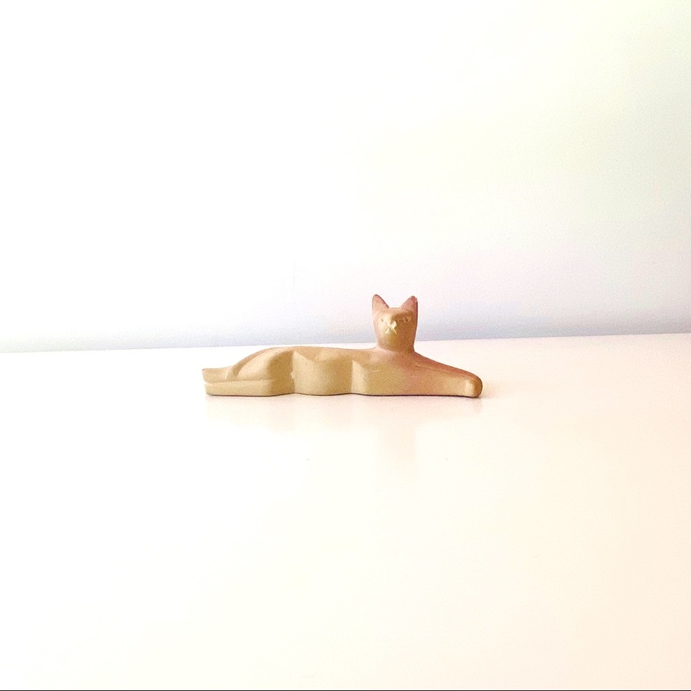Kenyan Hand Carved Limestone Cat Figurine